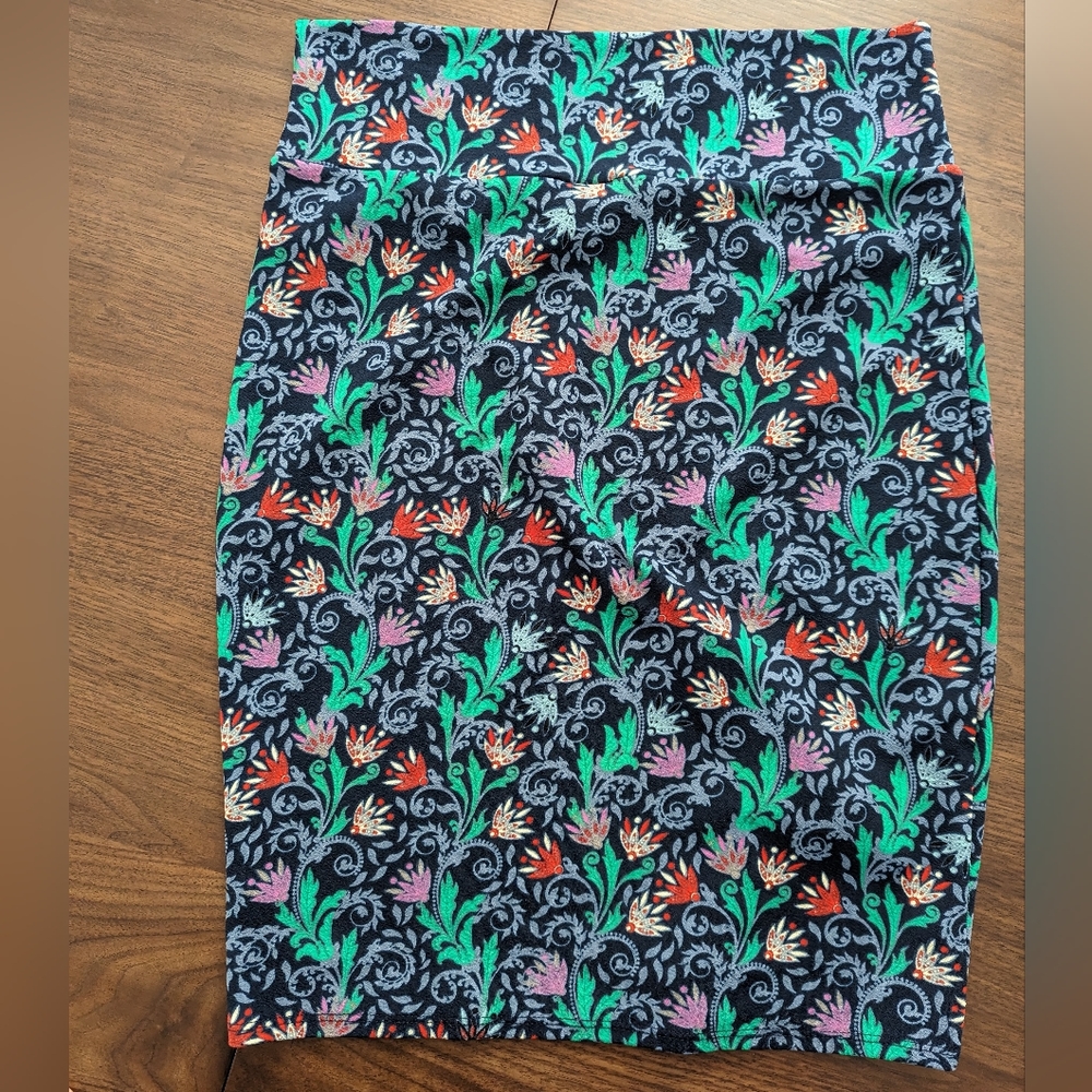 Knee-length Floral LuLaRoe Skirt